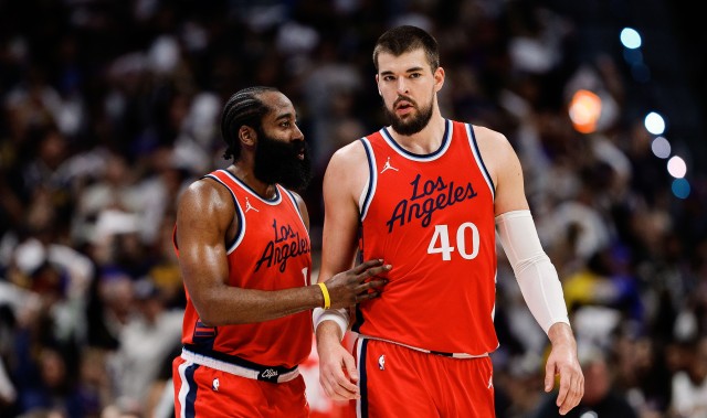 澳门澳彩图库-哈登：我和祖巴茨仍在不断磨合进步 这才是最美妙的部分