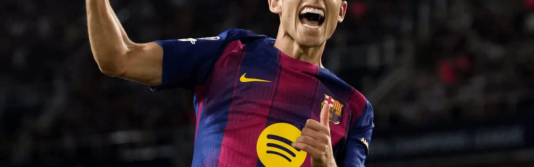 49图库挂牌-记者：费尔明赛前训练时头部受轻伤，今晚100%能够出战